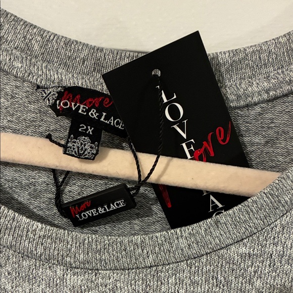 Chic Gray Women's Short Sleeve Tunic Top - Picture 3 of 7